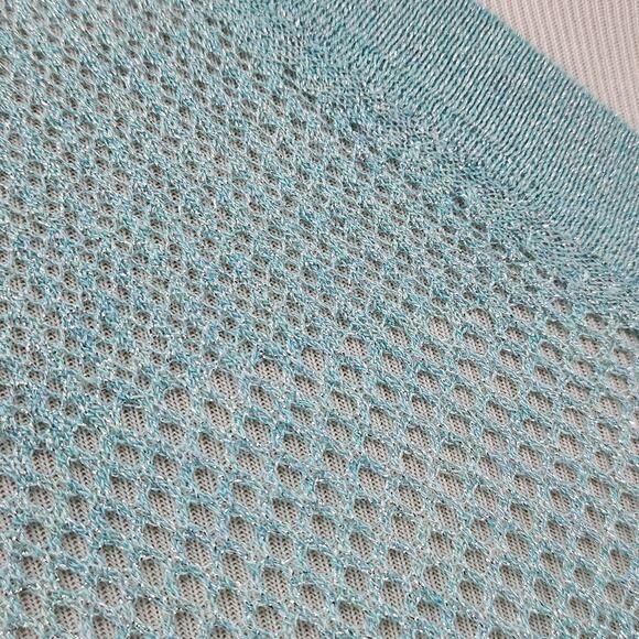 Tommy Bahama Blue Silver Metallic Sweater w/ cutout pattern  EUC Size M - Picture 3 of 8